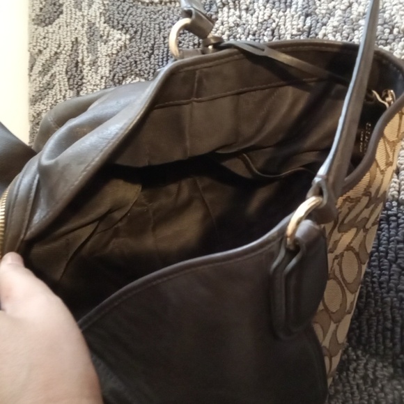 Coach Signature Brown and Black Shoulder Bag Edie 31 Handbag Womens - Picture 10 of 11